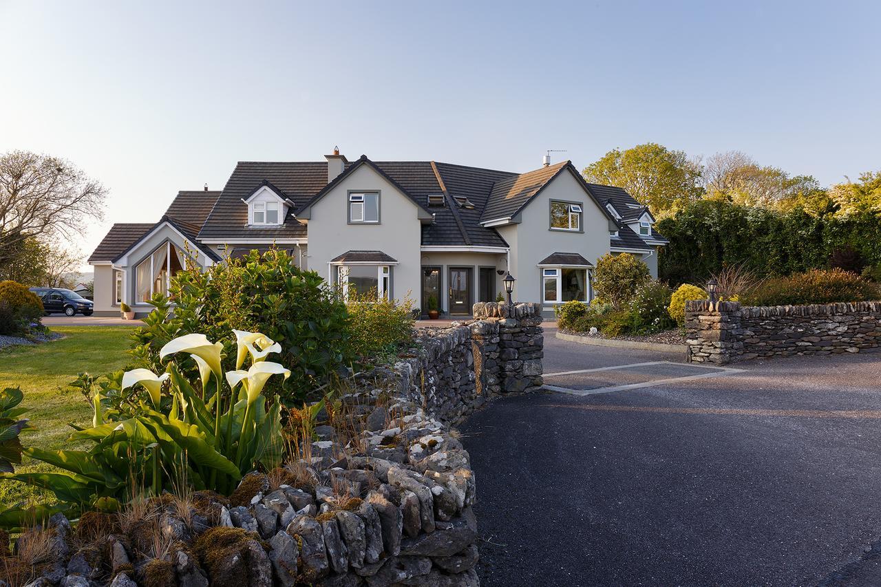 Tower View Hotel Dingle Exterior foto